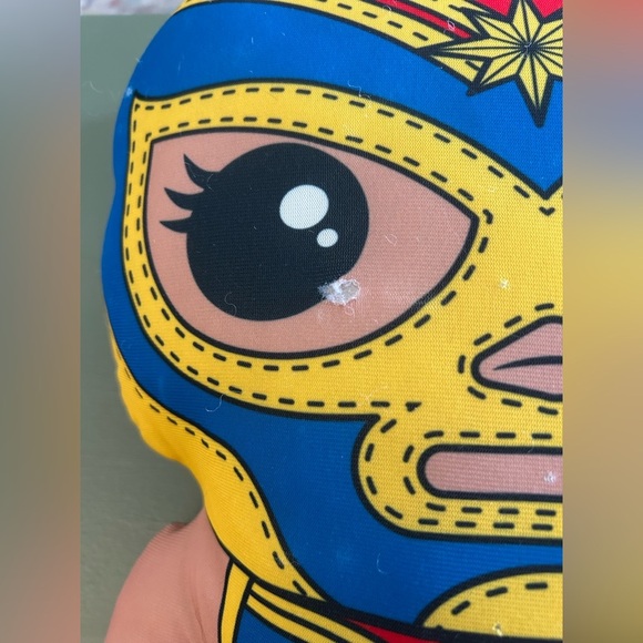 Funko Pop Plush Marvel Luchador Captain Marvel 17.5” - Picture 3 of 9